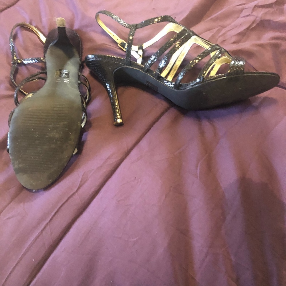 Sandals - Picture 4 of 5